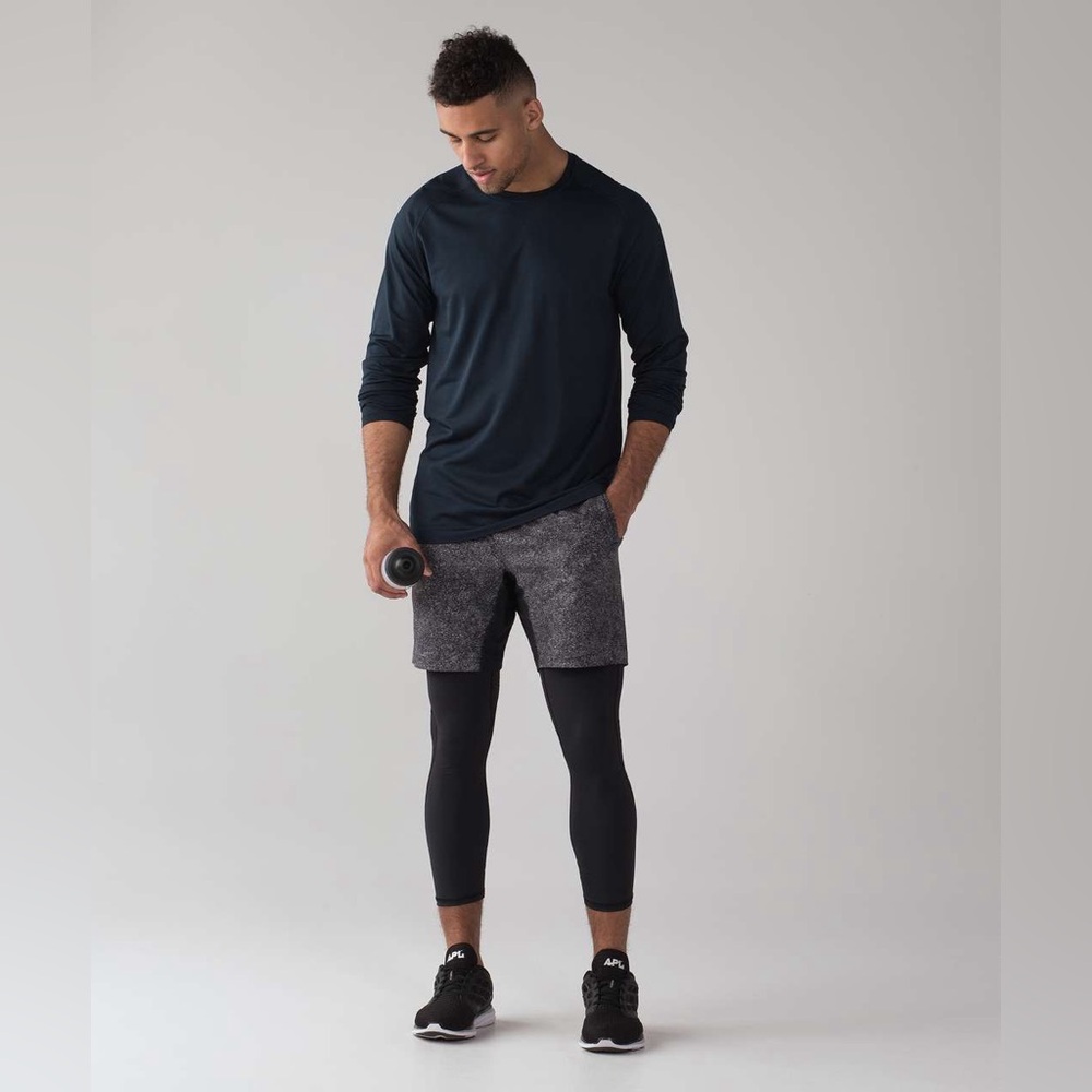 Lululemon Men's Gray Shorts